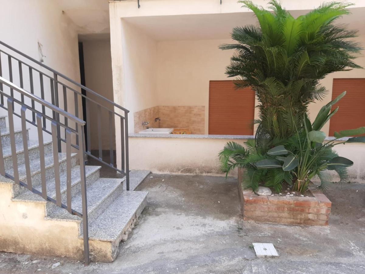 Casa Vacanze Andreana Apartment Letojanni Exterior foto