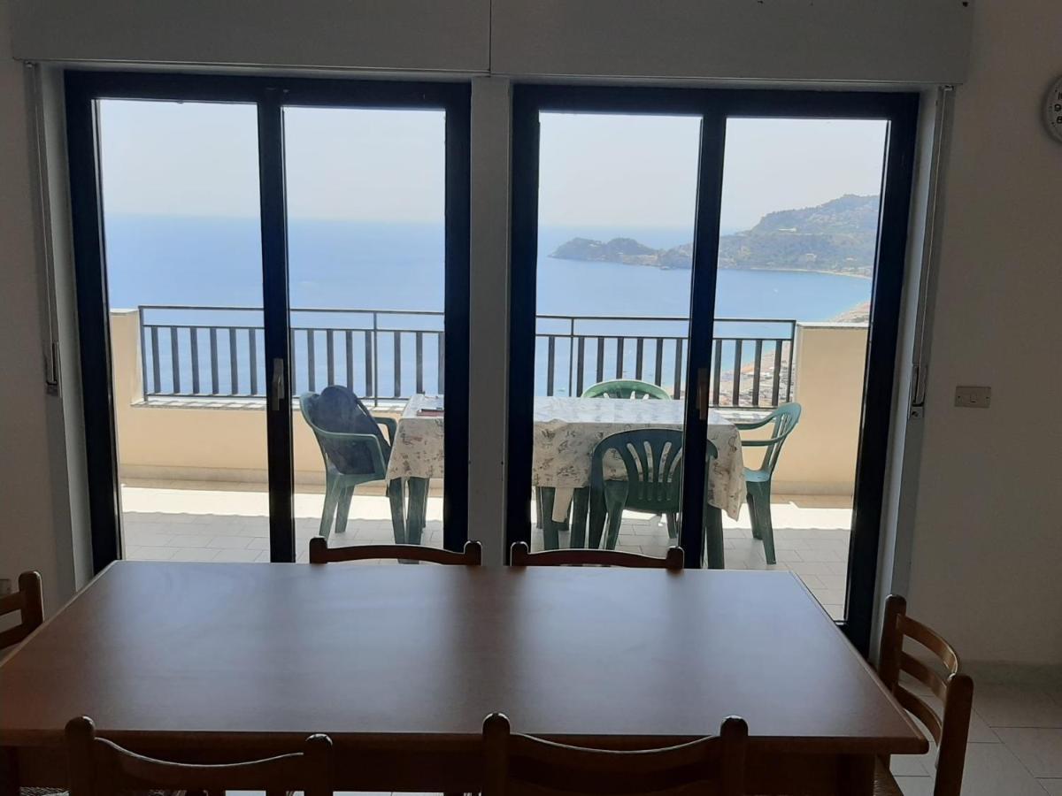 Casa Vacanze Andreana Apartment Letojanni Exterior foto
